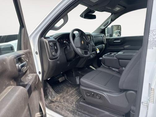 Summit White 2026 Chevrolet Silverado 3500 WT