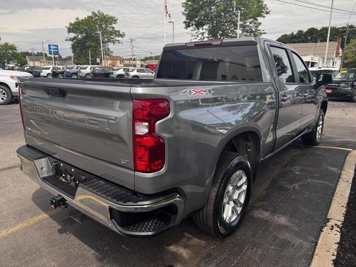 Sterling Gray Metallic 2023 Chevrolet Silverado 1500 LT