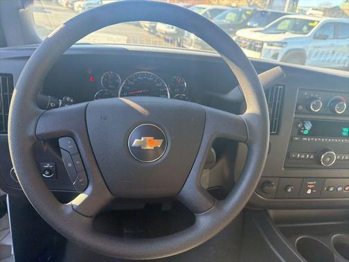 2025 Chevrolet Express 2500 RWD 2500 Regular Wheelbase WT