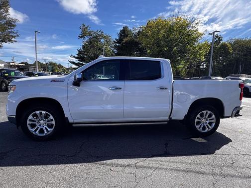 Summit White 2022 Chevrolet Silverado 1500 LTZ