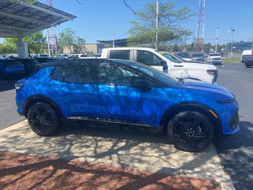 2025 Chevrolet Equinox EV RS