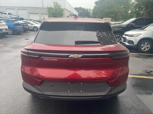 2025 Chevrolet Equinox EV LT