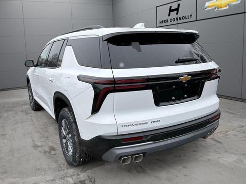 Summit White 2026 Chevrolet Traverse LT