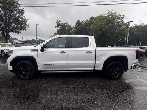 White Frost Tricoat 2023 GMC Sierra 1500 Denali
