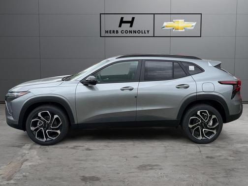 Sterling Gray Metallic 2026 Chevrolet Trax FWD 2RS