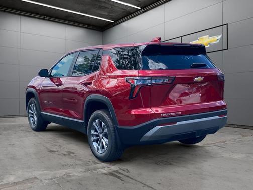 Radiant Red Tintcoat 2026 Chevrolet Equinox 1LT