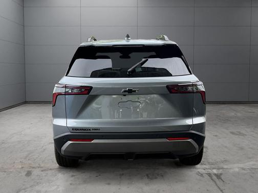 Sterling Gray Metallic 2026 Chevrolet Equinox 1LT