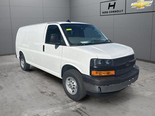 Summit White 2025 Chevrolet Express 2500 LT