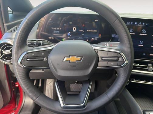 Radiant Red Tintcoat 2026 Chevrolet Equinox EV LT