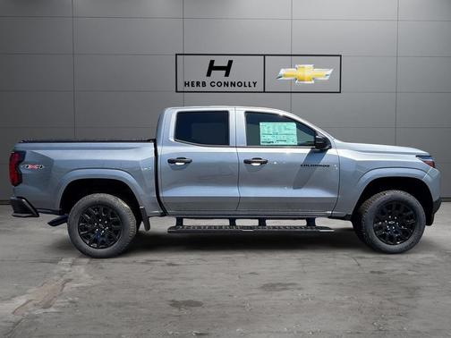 Sterling Gray Metallic 2026 Chevrolet Colorado WT