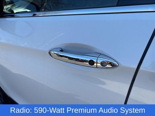 Platinum White Pearl 2020 Honda Pilot Touring 8-Passenger