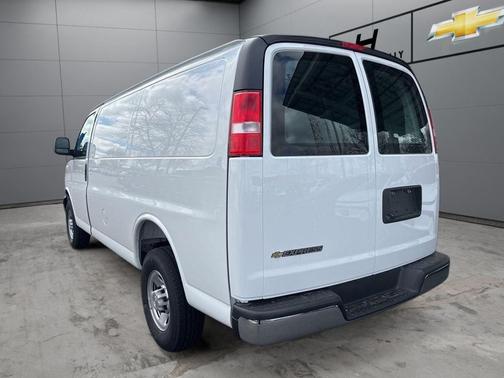 Summit White 2026 Chevrolet Express 2500 LT
