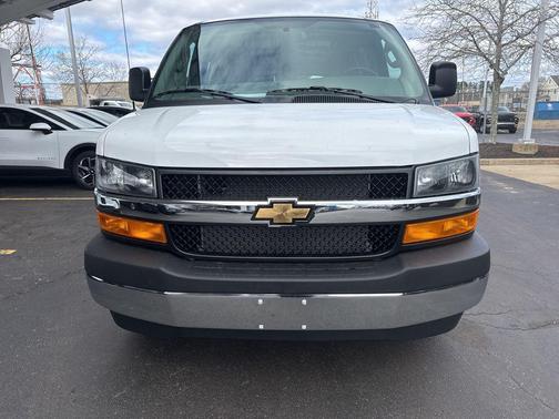 Summit White 2026 Chevrolet Express 2500 2500 Regular Wheelbase, WT, RWD