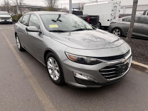 Sterling Gray Metallic 2024 Chevrolet Malibu FWD 1LT