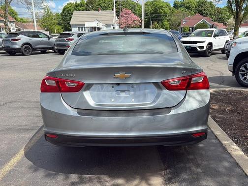 Sterling Gray Metallic 2024 Chevrolet Malibu FWD 1LT