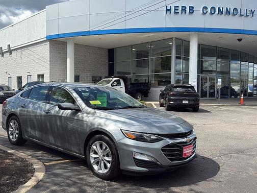 Sterling Gray Metallic 2024 Chevrolet Malibu FWD 1LT