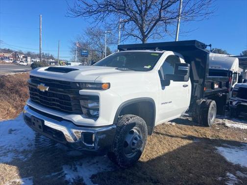 2025 Chevrolet Silverado 3500 WT