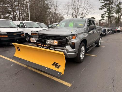 2024 Chevrolet Silverado 1500 Custom