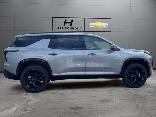 Sterling Gray Metallic 2026 Chevrolet Traverse RS