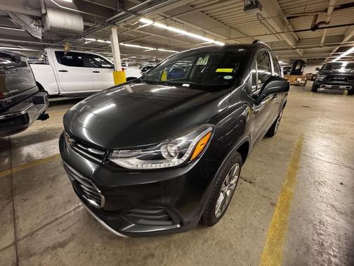Nightfall Gray Metallic 2020 Chevrolet Trax LT