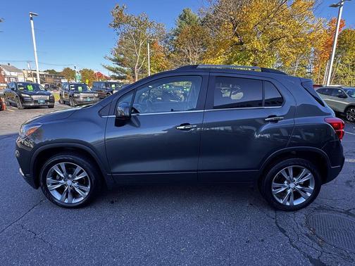 Nightfall Gray Metallic 2020 Chevrolet Trax LT