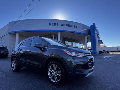 Nightfall Gray Metallic 2020 Chevrolet Trax LT