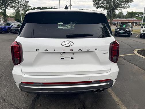 Hyper White 2023 Hyundai PALISADE Calligraphy