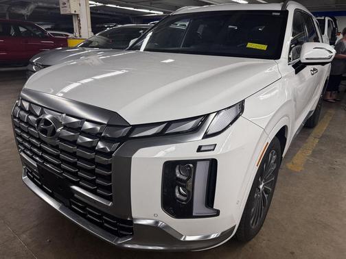 Hyper White 2023 Hyundai PALISADE Calligraphy