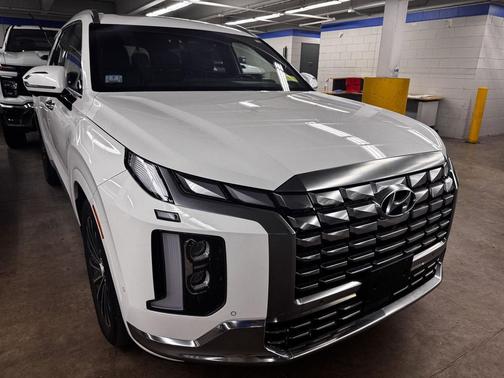 Hyper White 2023 Hyundai PALISADE Calligraphy