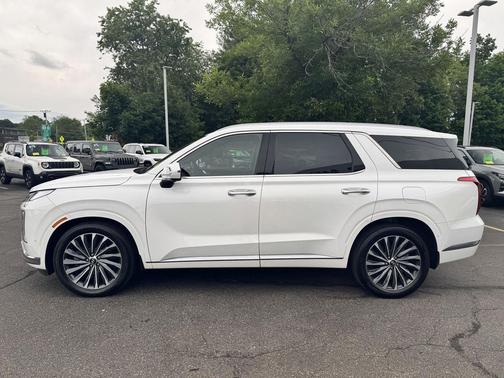 Hyper White 2023 Hyundai PALISADE Calligraphy