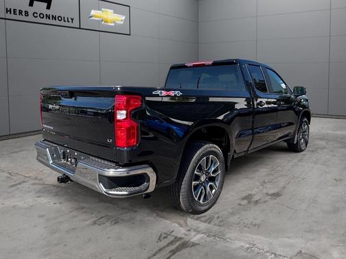 Black 2026 Chevrolet Silverado 1500 LT