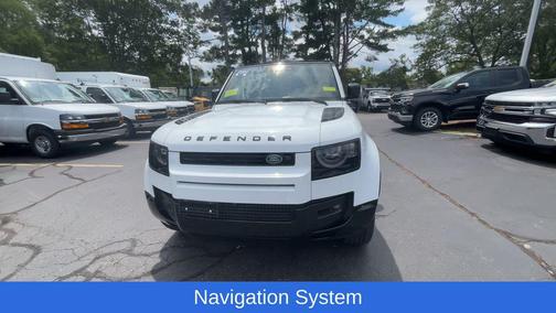 2024 Land Rover Defender 110 P400 X-Dynamic SE