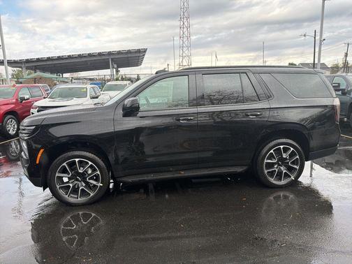 2026 Chevrolet Tahoe 4WD RST