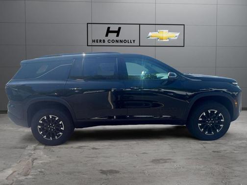 Mosaic Black Metallic 2026 Chevrolet Traverse AWD Z71