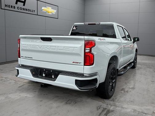 Summit White 2026 Chevrolet Silverado 1500 RST