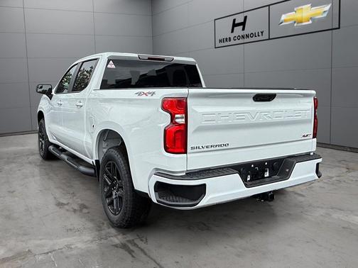 Summit White 2026 Chevrolet Silverado 1500 RST