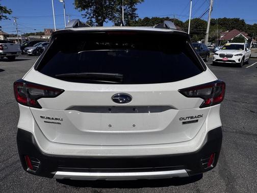 Crystal White Pearl 2021 Subaru Outback Touring