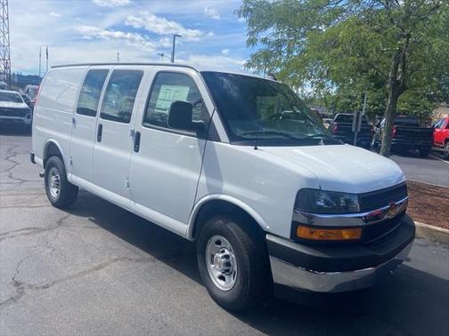 2025 Chevrolet Express 2500 RWD 2500 Regular Wheelbase WT