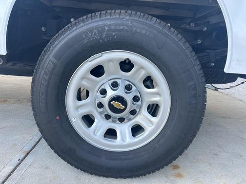 2025 Chevrolet Silverado 3500 WT