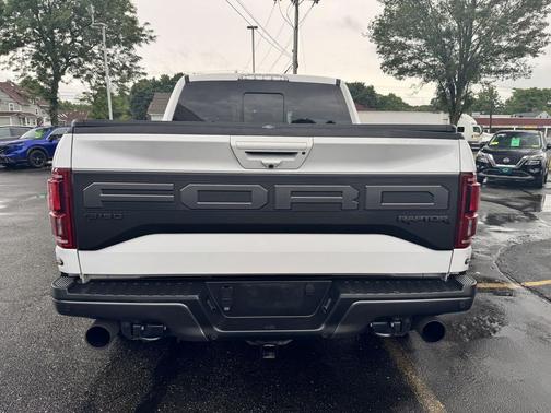 Oxford White 2019 Ford F-150 Raptor