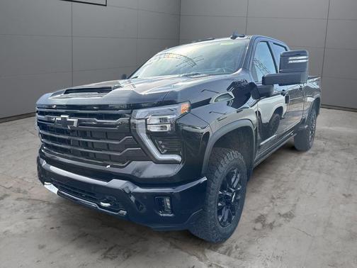 Black 2026 Chevrolet Silverado 2500 High Country