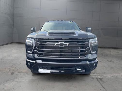 Black 2026 Chevrolet Silverado 2500 High Country