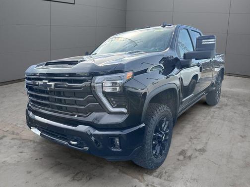 Black 2026 Chevrolet Silverado 2500 High Country