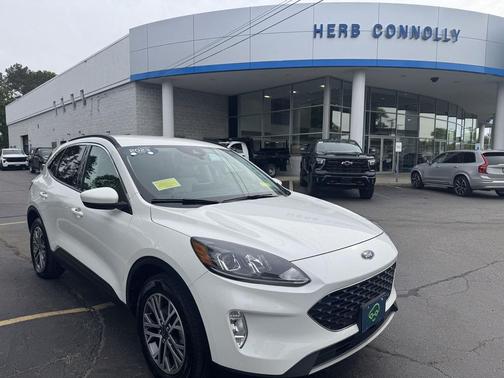 Star White Metallic Tri-Coat 2021 Ford Escape SEL