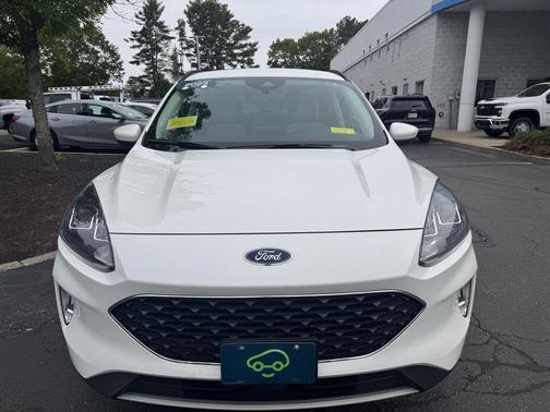 Star White Metallic Tri-Coat 2021 Ford Escape SEL