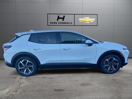 Summit White 2026 Chevrolet Equinox EV LT