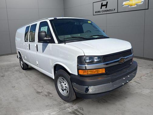 Summit White 2026 Chevrolet Express 2500 Work Van