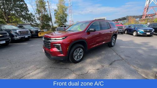 2025 Chevrolet Traverse LT