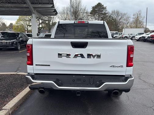 Bright White Clearcoat 2025 RAM 1500 Big Horn/Lone Star