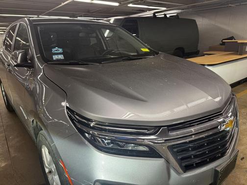Sterling Gray Metallic 2024 Chevrolet Equinox 1LT